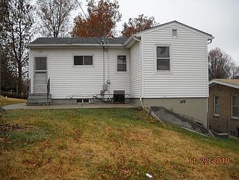 2nd image of 4140 Y St