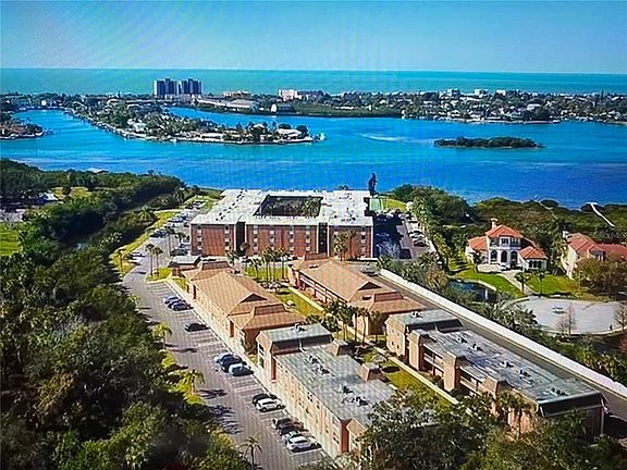 4th image of 12760 Indian Rocks Rd APT 1024