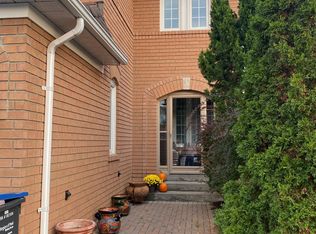 39 Fiddleneck Cres, Brampton, ON L6R 1R3