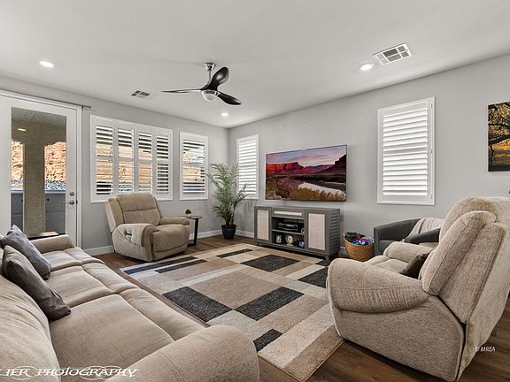 3rd image of 1359 Catalina Rdg