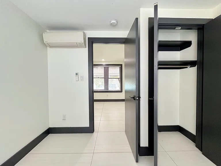 1614 Harrison St #11 — Photo 3