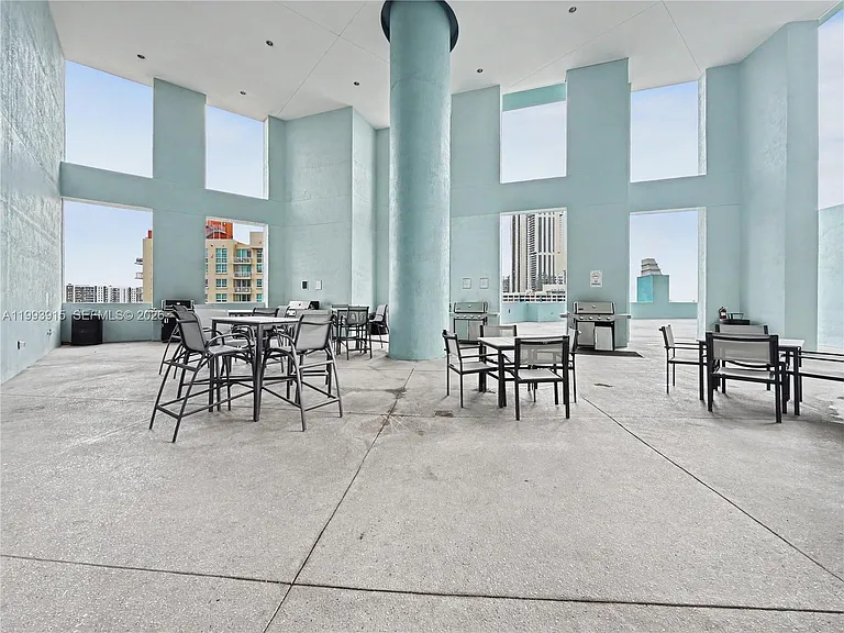 1900 N Bayshore Dr #3811 — Photo 34