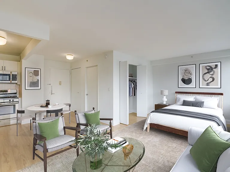 800 6th Ave #21A — Photo 3