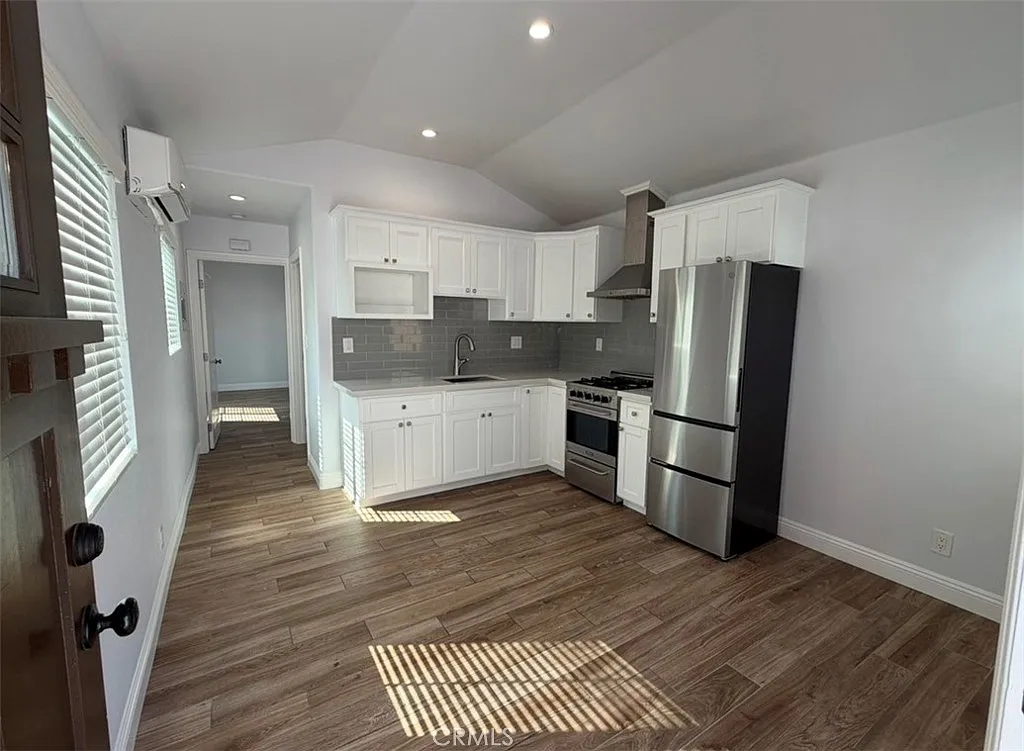 1 bed, 480 sqft, $2,500 — Photo 2
