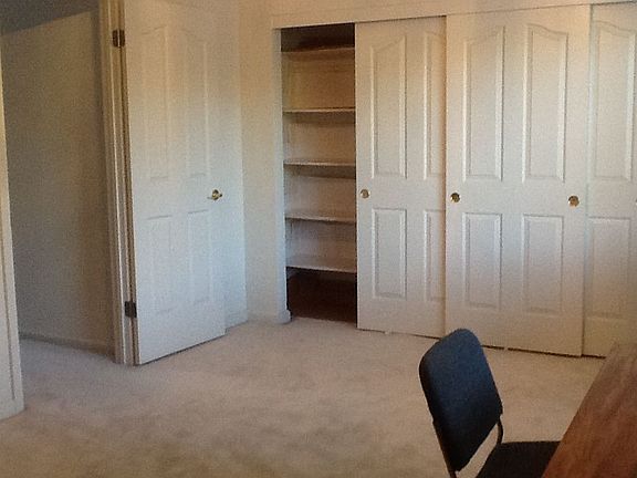 Room1 Closet
