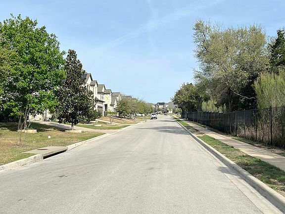 4th image of 5724 Siragusa Dr