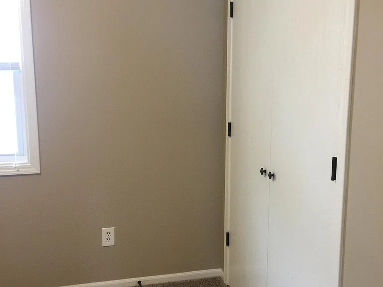 1733 Lawrence Ave #A — Photo 9