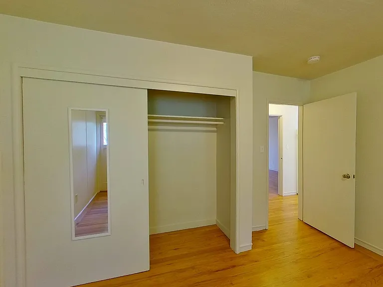 2732 Benvenue Ave — Photo 6