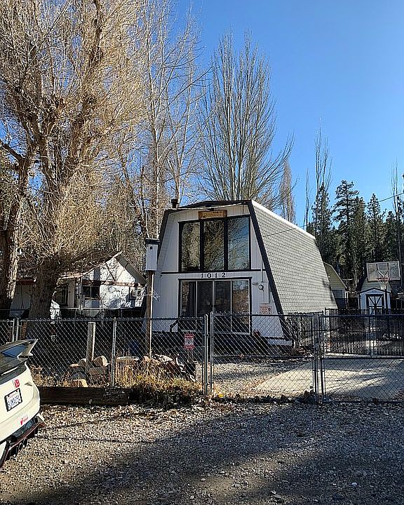 1st image of 1012 Fairway Blvd