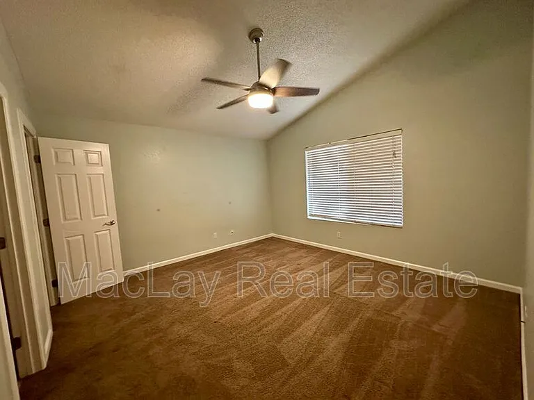 240 S Laveen Dr — Photo 9