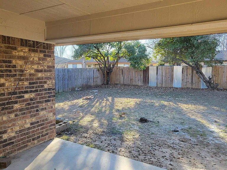 7404 Glen Haven Dr — Photo 4