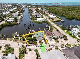 12205 Siesta Dr, Fort Myers Beach, FL 33931