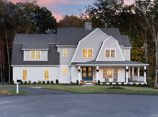 62 Bridgehampton Xing, Unionville, CT 06085