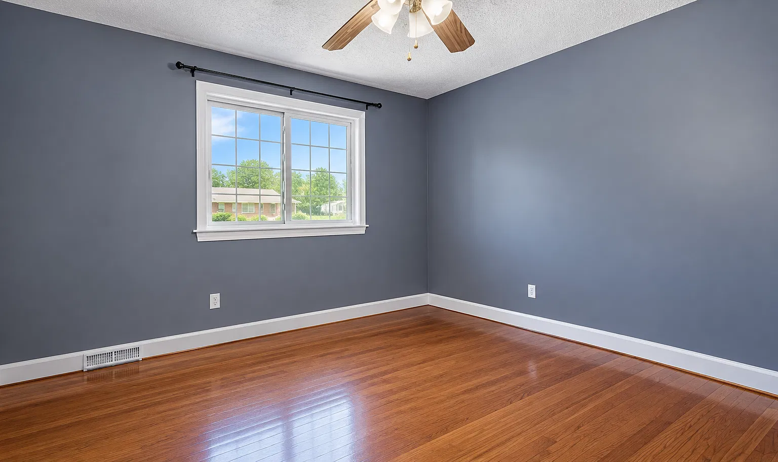 3 bed, 1614 sqft, $2,000 — Photo 3
