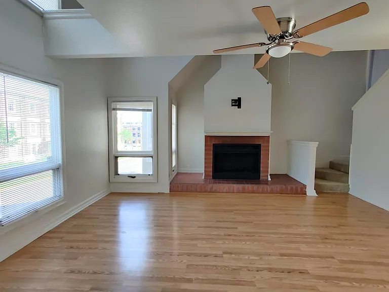 3201 Rosedale Ave — Photo 3