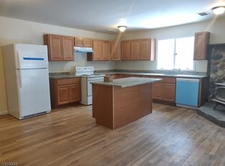 430 Deerfield Ln #2, Montague, NJ 07827