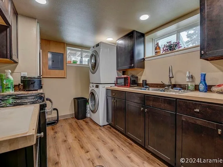 1010 Gibbon St — Photo 2