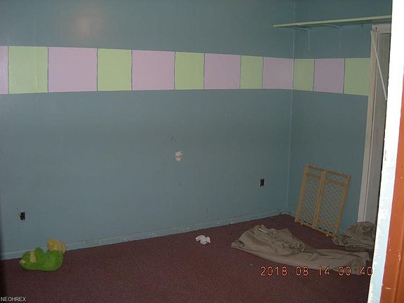 5th image of 45888 Yeager Dr