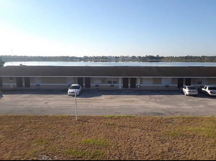 1st image of 213 Garrett Rd #3