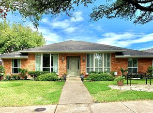 9145 Loma Vista Dr, Dallas, TX 75243