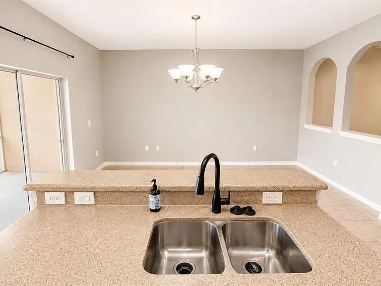 3696 Parkridge Cir #26-105 — Photo 9