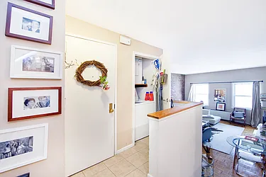 Rented by R New York