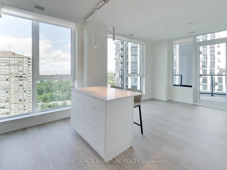 25 Cordova Ave #Penthouse 04 — Photo 14