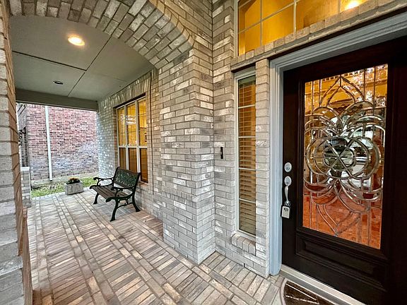 2nd image of 3819 Winter Creek Ct