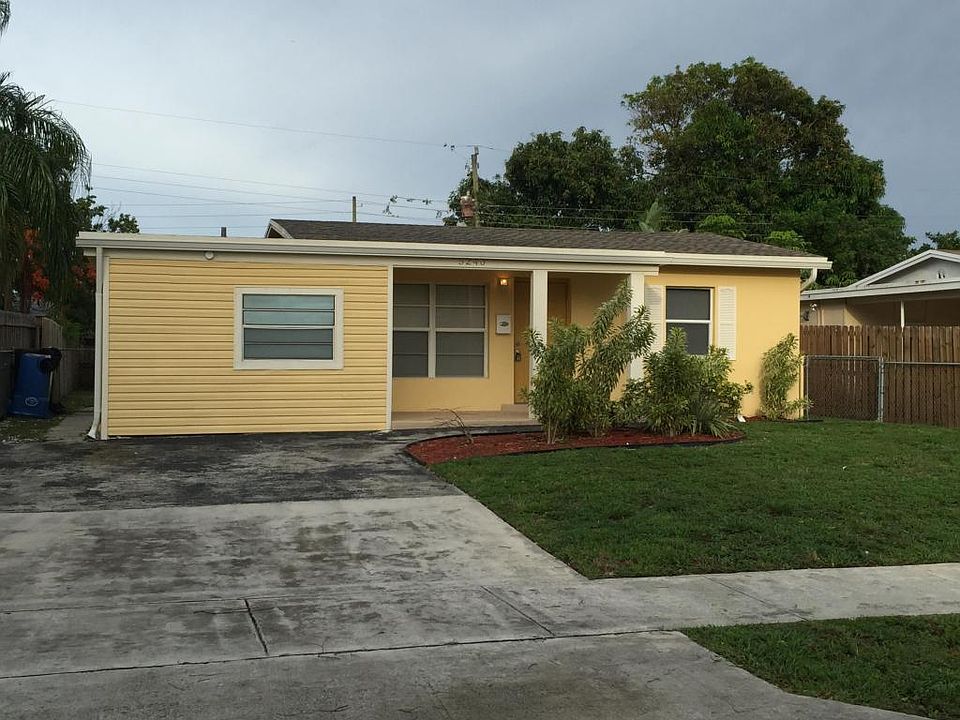 1st image of 5240 NE 2nd Ter