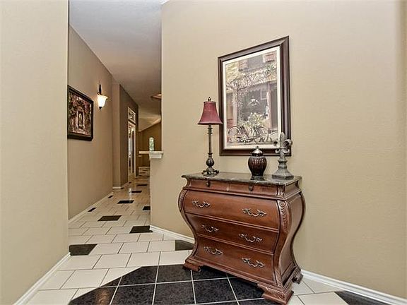 5th image of 1509 Fall Creek Dr