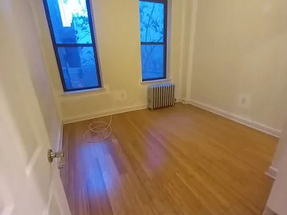 3rd image of 133 Avenue D APT 5