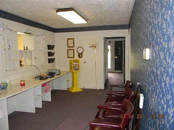 5th image of 5100 W Bradburn Dr