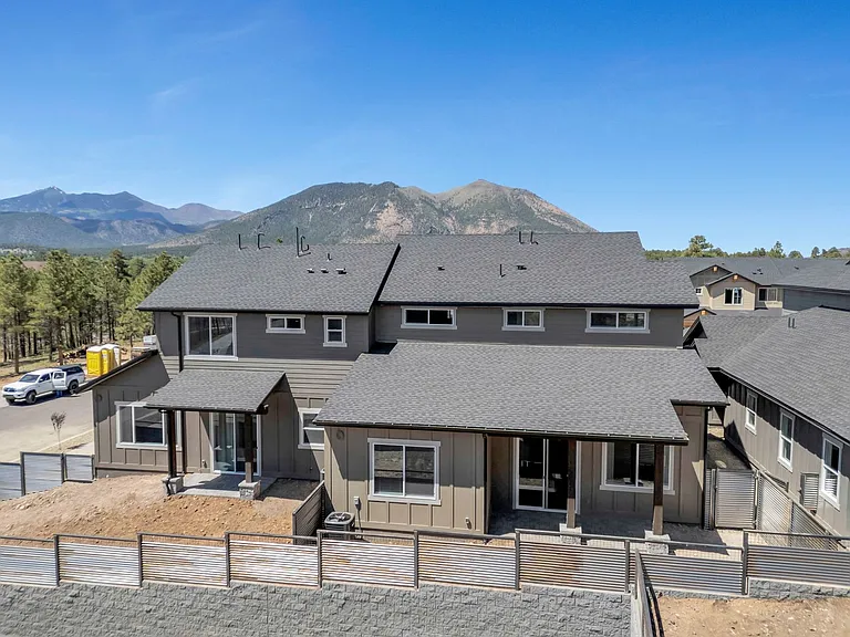 3219 E Copperleaf Ln — Photo 16