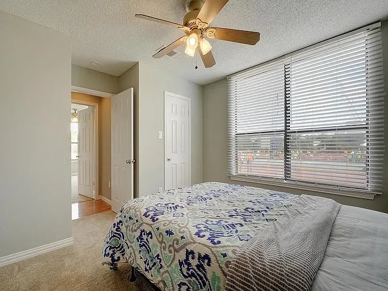2409 Leon St #207 — Photo 13