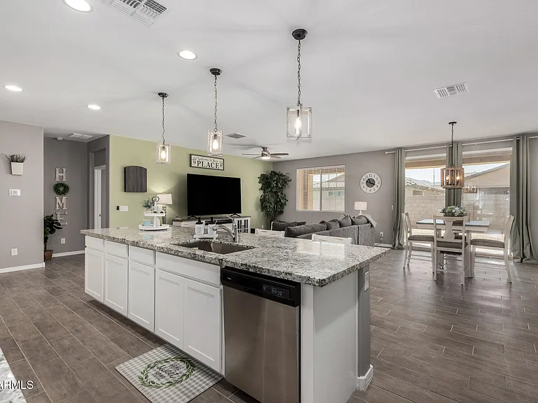 12143 W Marguerite Ave — Photo 19