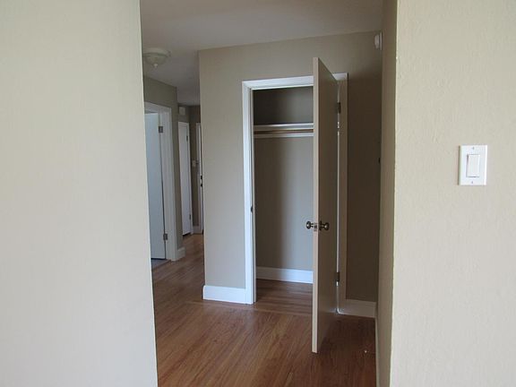 Closet & Hallway to Door