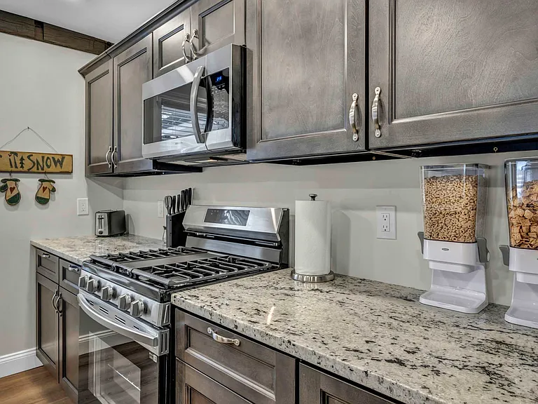 6924 Fish Hill Rd — Photo 38