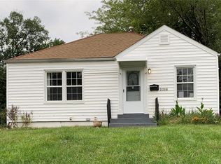 3145 Quiet Ln, Saint Louis, MO 63114
