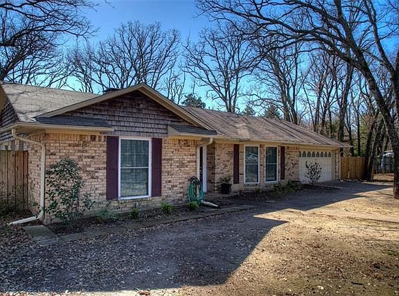 2nd image of 21 Post Oak Trl