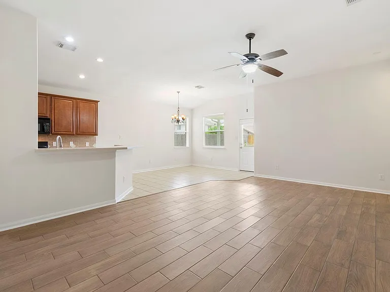 31719 Cattail Park Ct — Photo 5