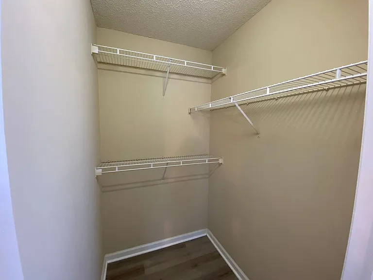533 Scholastic Ct — Photo 14