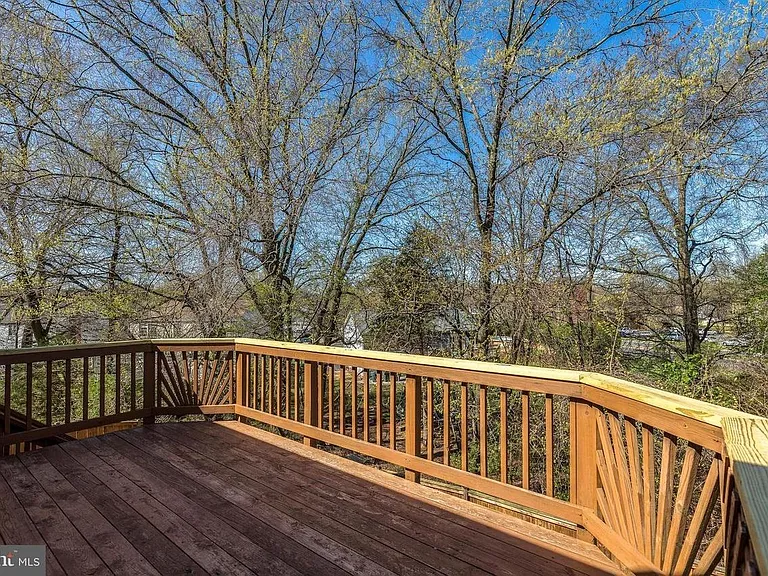 10276 Racquet Cir — Photo 11