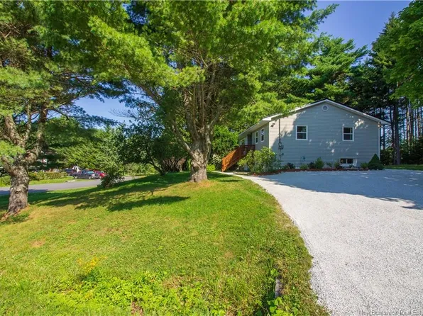 5 Ashfield Dr, Quispamsis, NB E2G 1N9