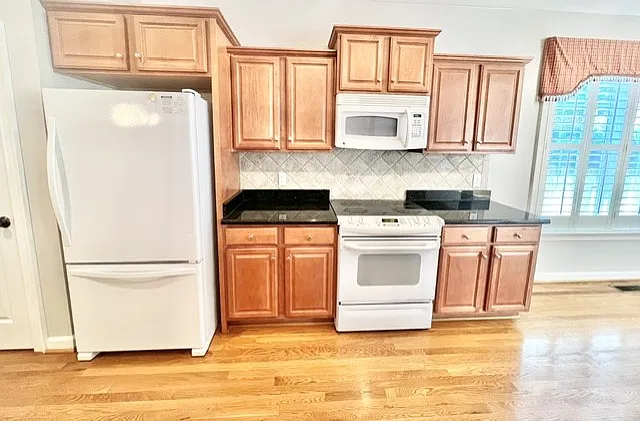 606 Trillium Ct — Photo 31