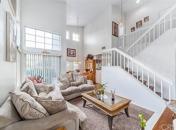 3rd image of 14246 Casablanca Ct