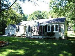 19 Bartlett Ave, Wilbraham, MA 01095