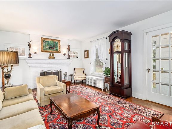 3rd image of 35 Terrace Pl Extension