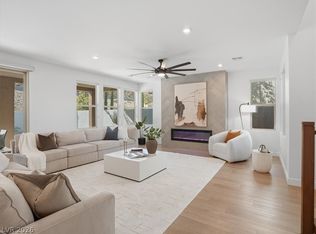 9725 Starlight Ridge Ave, Spring Valley, NV 89148