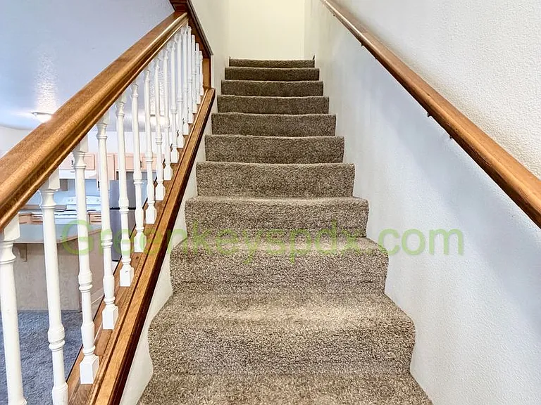 10030 N Lombard St — Photo 11
