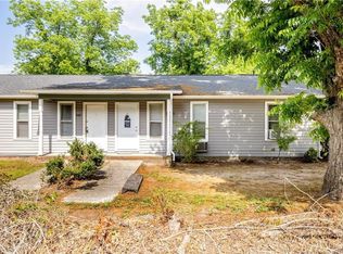 1059 Strickland Bridge Rd #A, Fayetteville, NC 28304
